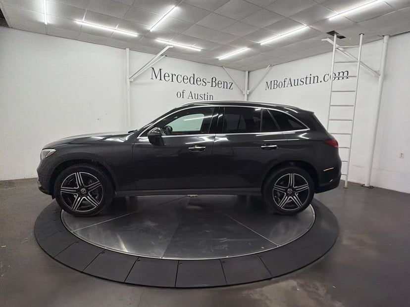 2027 Mercedes-Benz GLC - Image 2