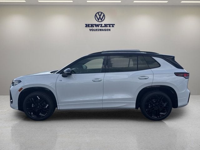 2026 Volkswagen Tiguan - Image 2