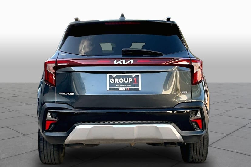 2024 Kia Seltos - Image 2