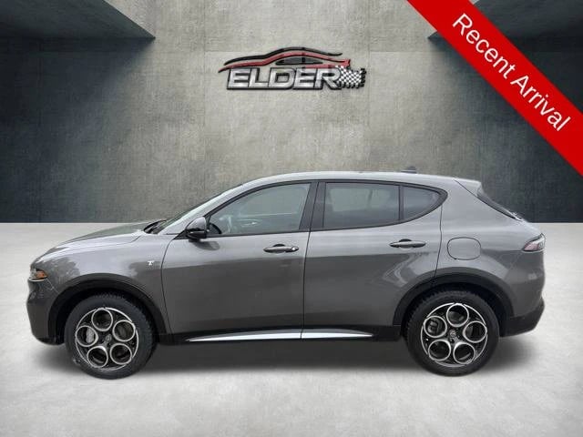 2024 Alfa Romeo Tonale - Image 1