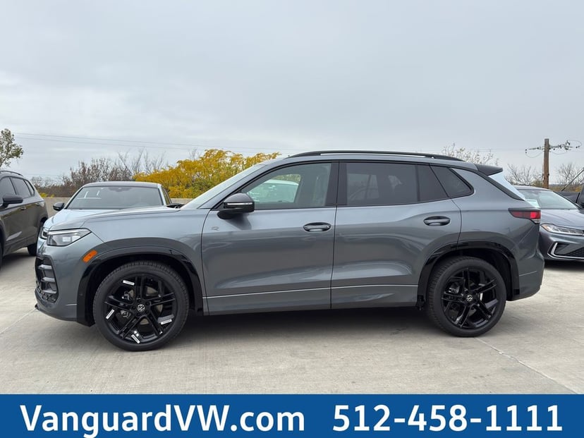 2026 Volkswagen Tiguan - Image 3
