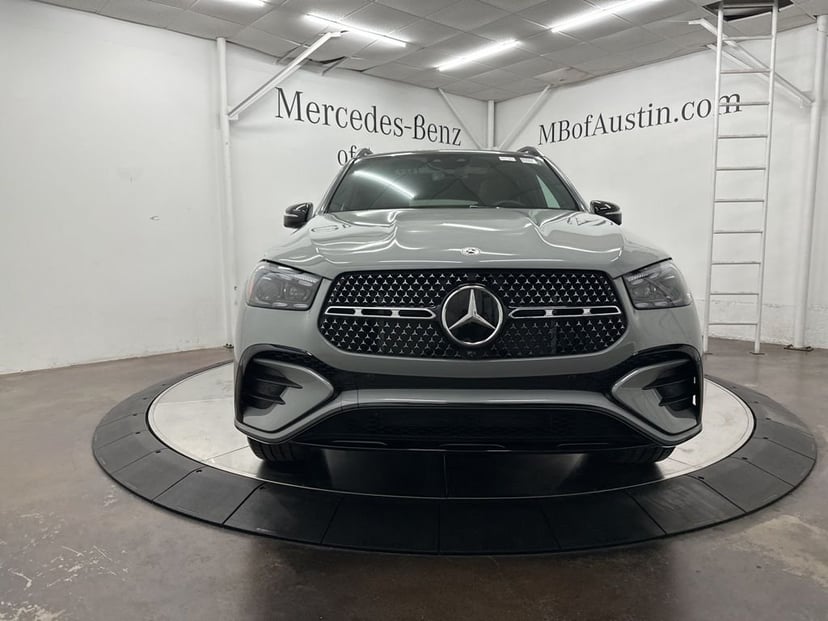 2026 Mercedes-Benz GLE - Image 2