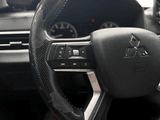 2022 Mitsubishi Outlander - Preview 12