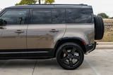 2026 Land Rover Defender - Preview 14