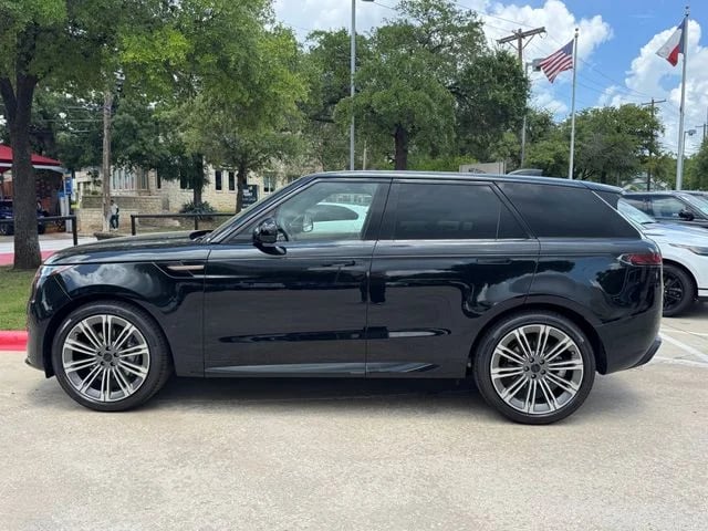 2026 Land Rover Range Rover Sport Dynamic SE 4D Sport Utility Black - Image 2