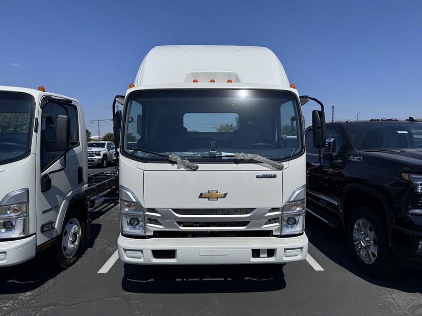 2025 Chevrolet Low Cab Forward - Image 1