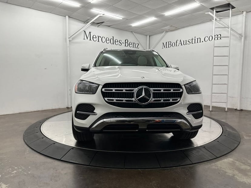 2026 Mercedes-Benz GLE - Image 1