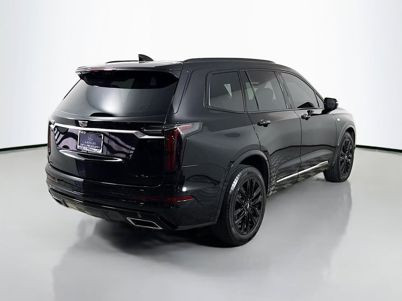 2023 Cadillac XT6 - Image 3