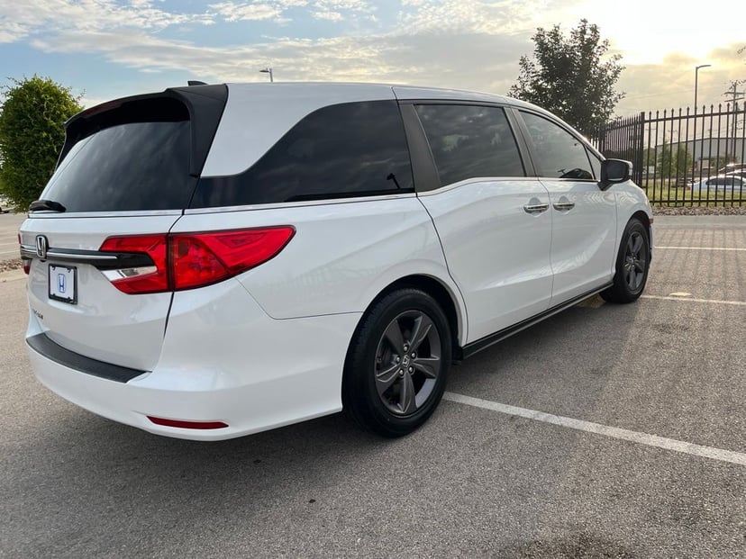 2022 Honda Odyssey - Image 2