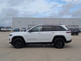 2024 Jeep Grand Cherokee - Preview 3