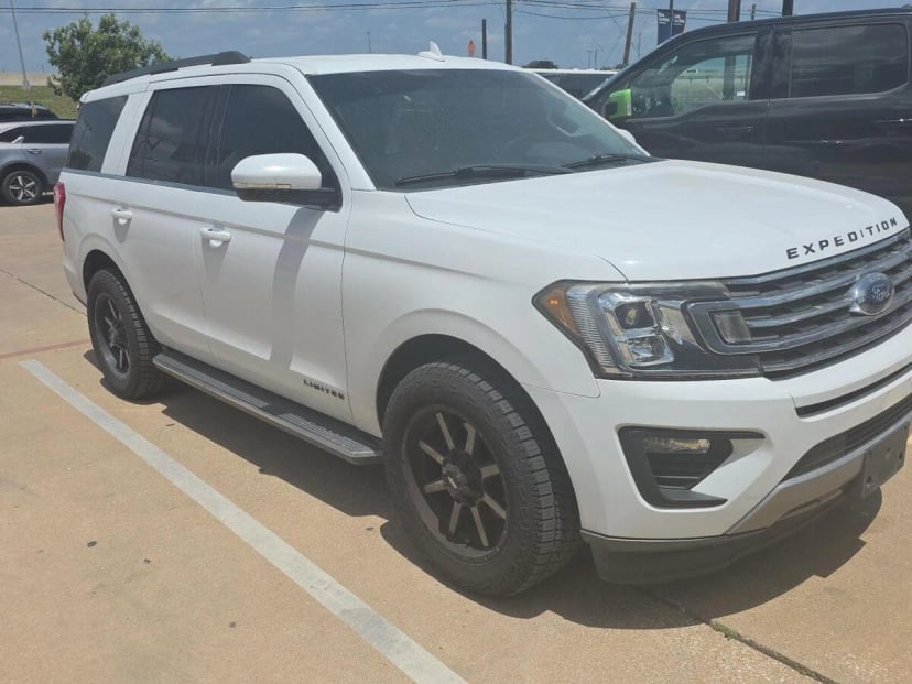 2019 Ford Expedition - Image 1
