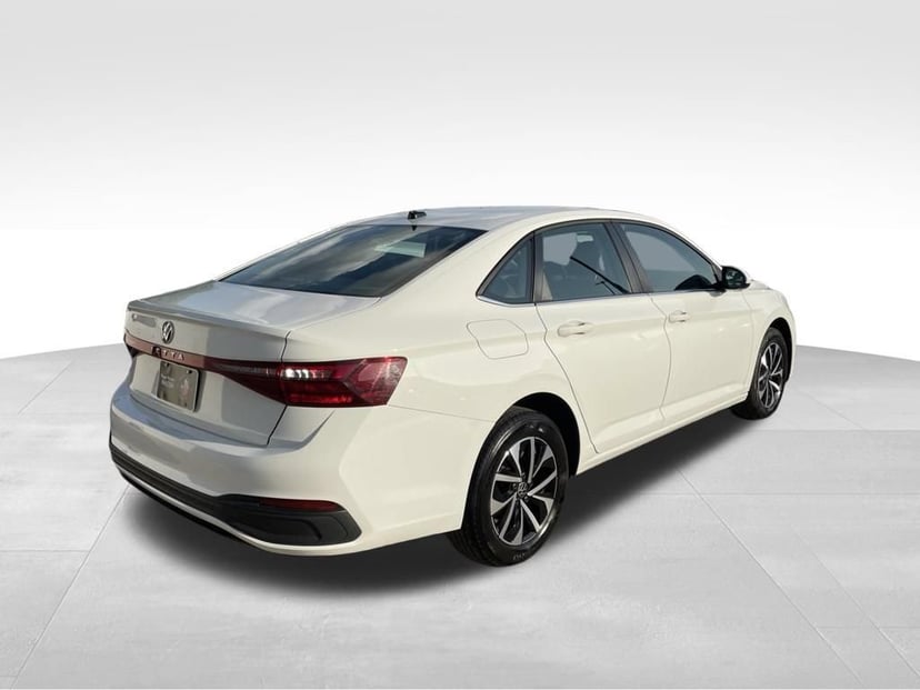 2025 Volkswagen Jetta - Image 3