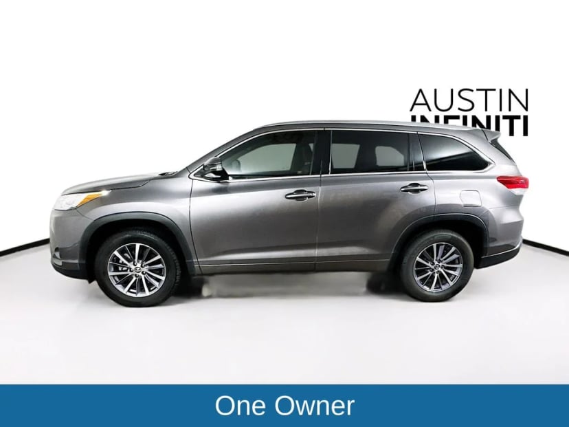 2018 Toyota Highlander - Image 2