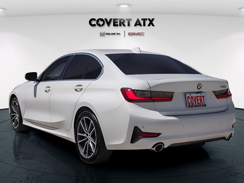 2022 BMW 3 Series - Image 3