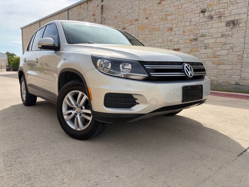 2013 Volkswagen Tiguan - Image 1