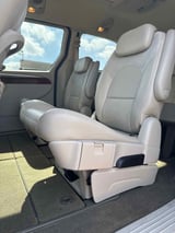 2007 Chrysler Town & Country - Preview 6
