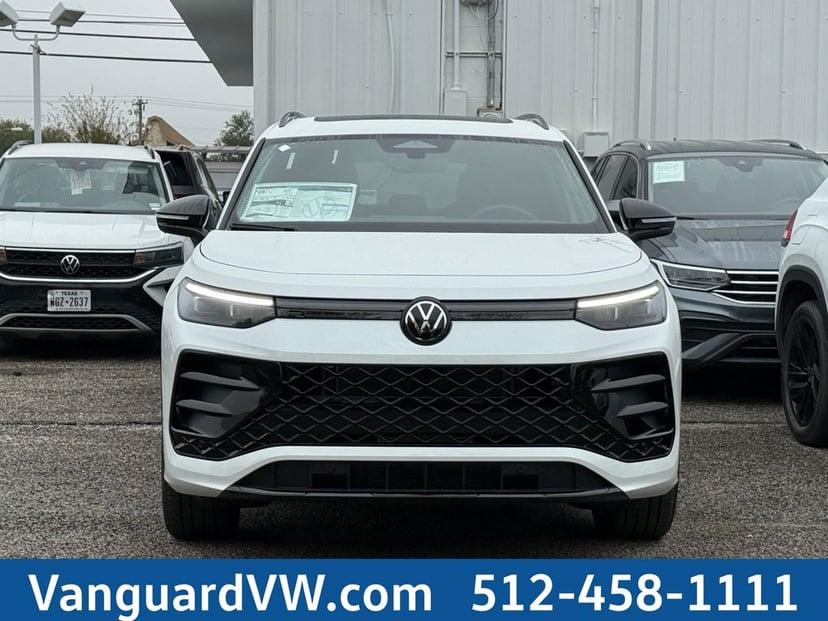 2026 Volkswagen Tiguan - Image 2