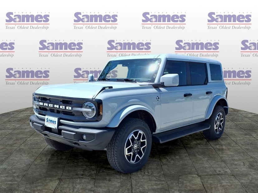 2026 Ford Bronco - Image 3