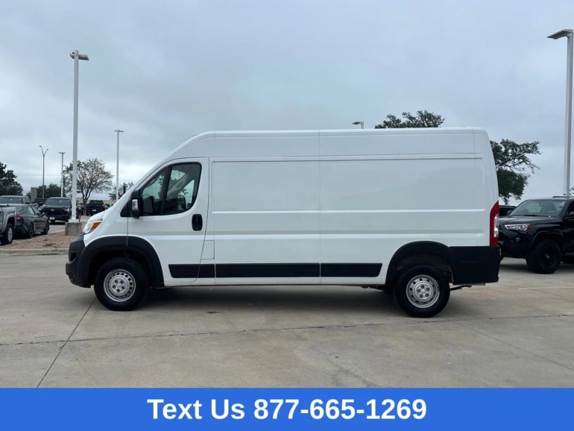 2025 Dodge ProMaster 2500 - Image 2