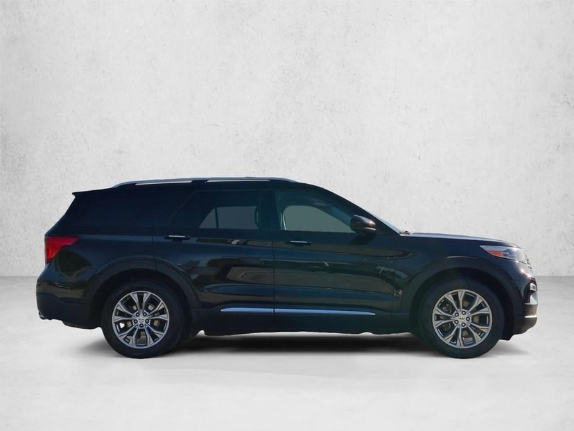 2023 Ford Explorer - Image 2