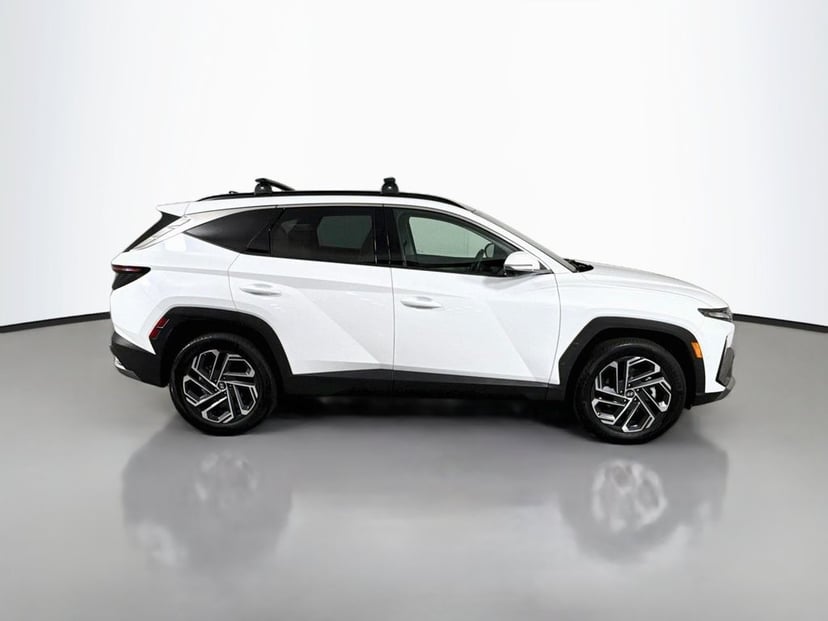2025 Hyundai Tucson - Image 2