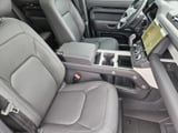 2026 Land Rover Defender - Preview 13