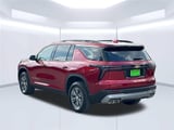 2027 Chevrolet Traverse - Preview 3