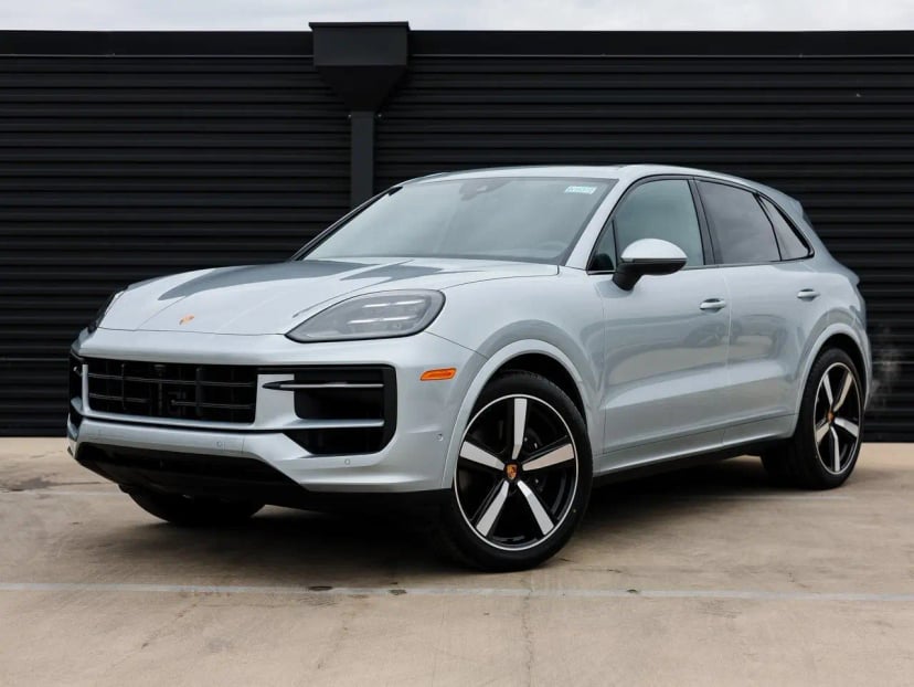 2026 Porsche Cayenne - Image 1
