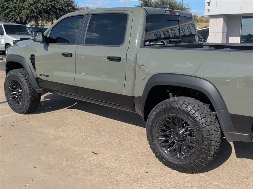 2026 Ram 1500 - Image 2