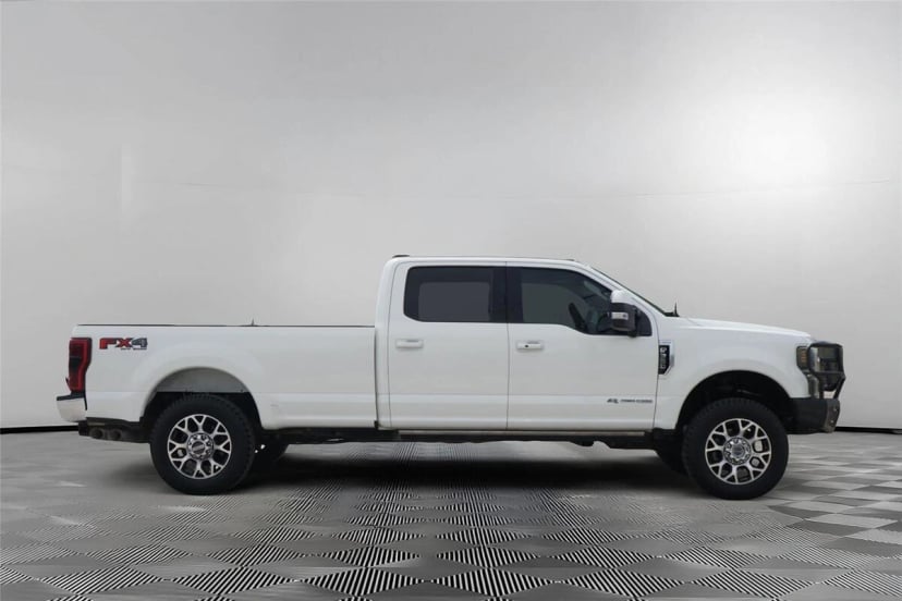 2022 Ford F-350 - Image 2