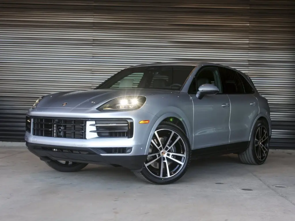 2026 Porsche Cayenne - Image 1