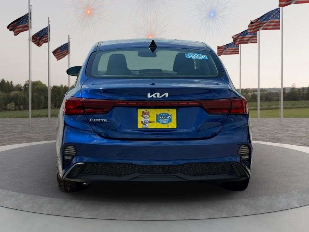 2022 Kia Forte - Image 3