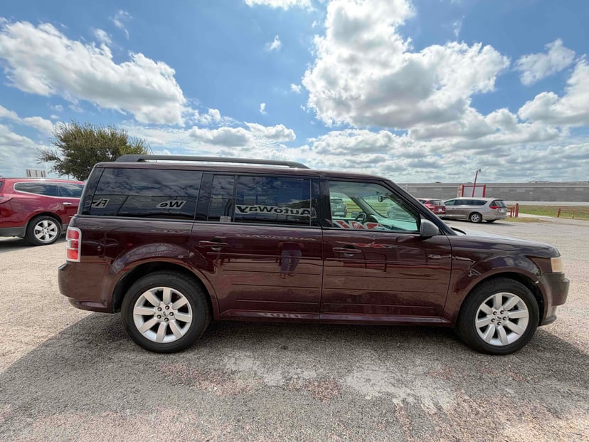 2009 Ford Flex - Image 1