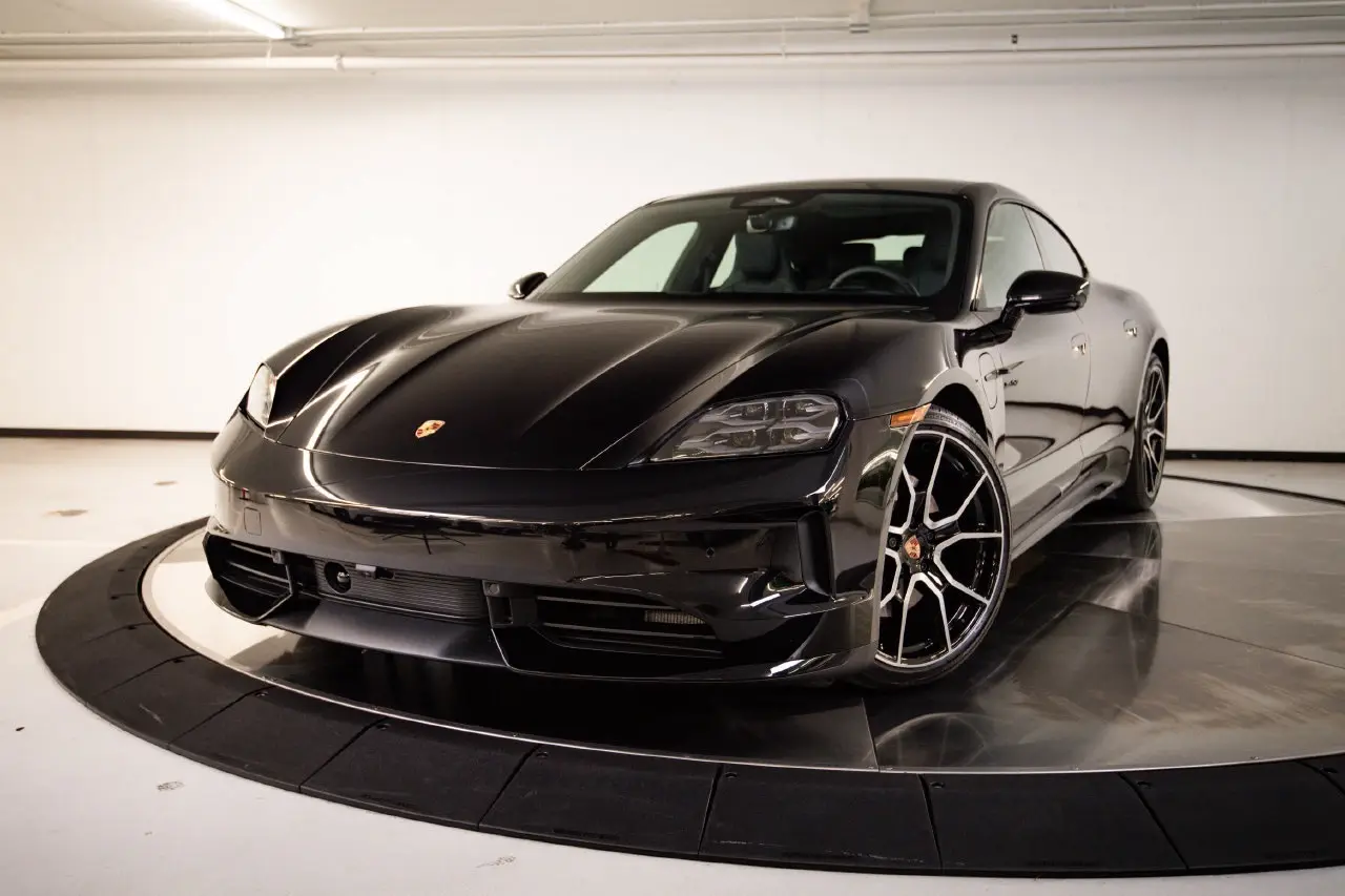 2026 Porsche Taycan - Image 1