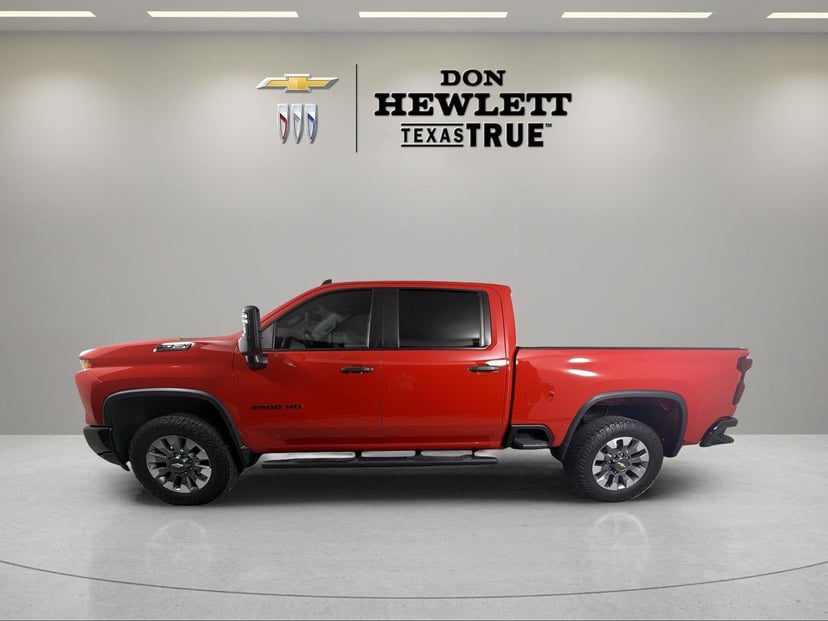 2024 Chevrolet Silverado 2500 HD - Image 2