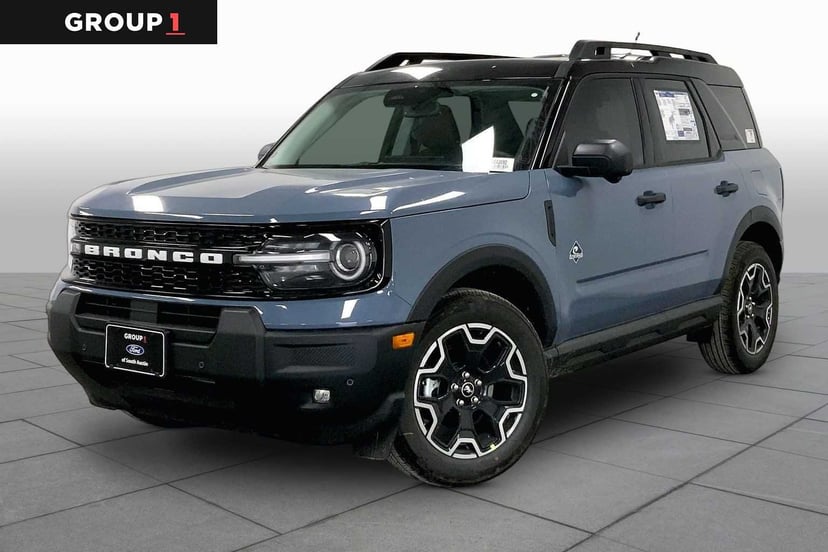 2026 Ford Bronco - Image 2