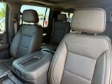 2023 GMC Yukon XL - Preview 10