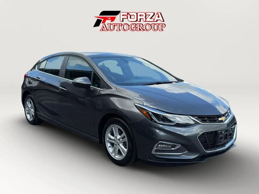 2018 Chevrolet Cruze - Image 1