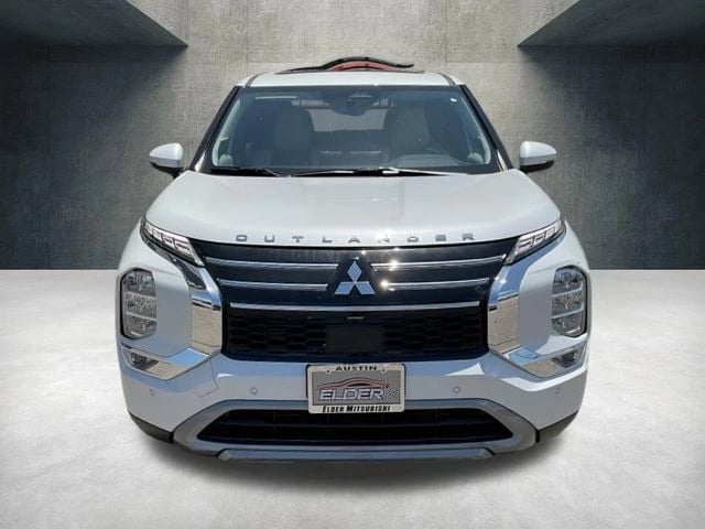 2026 Mitsubishi Outlander - Image 3