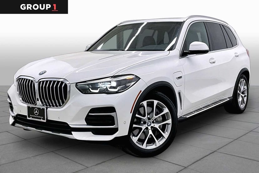 2023 BMW X5 - Image 2