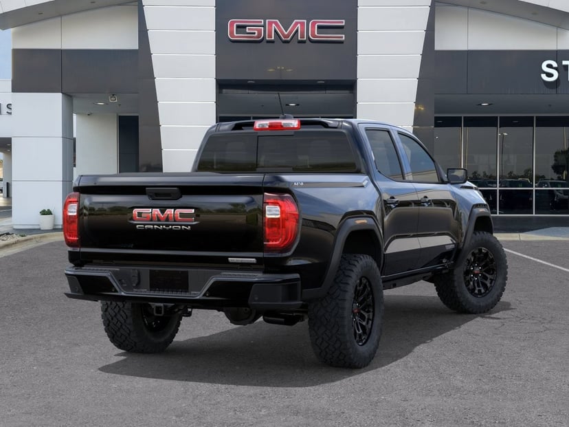 2026 GMC Canyon - Image 2