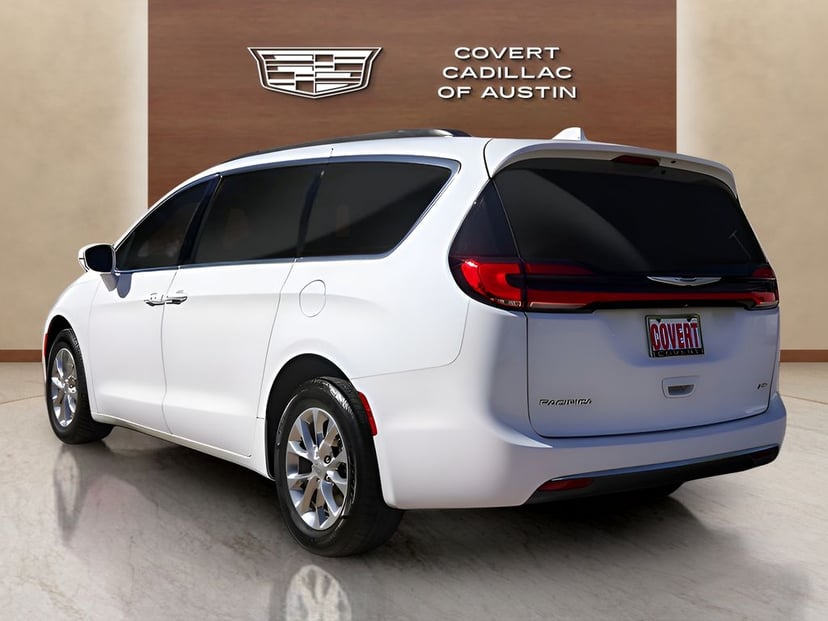 2022 Chrysler Pacifica - Image 3