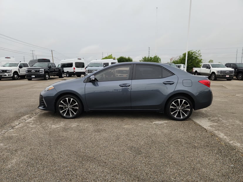2019 Toyota Corolla - Image 2