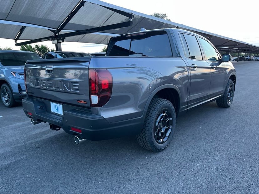 2026 Honda Ridgeline - Image 2