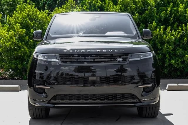 2026 Land Rover Range Rover Sport - Image 2