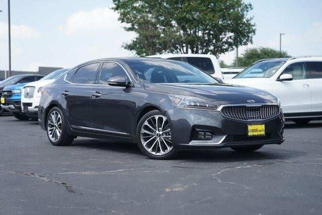 2019 Kia Cadenza - Image 1