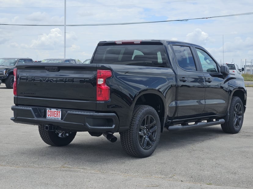 2026 Chevrolet Silverado - Image 3