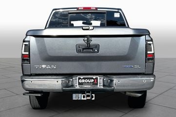 2014 Nissan Titan - Image 1