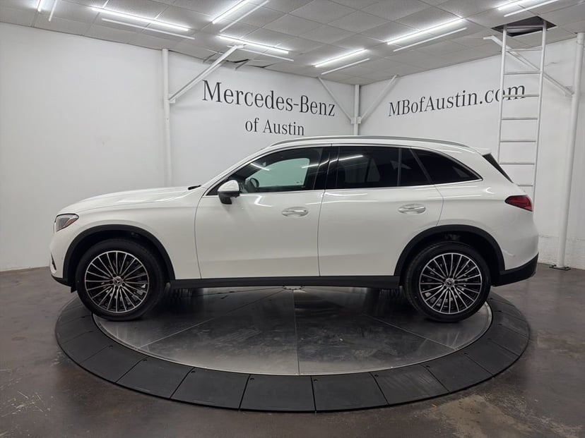 2026 Mercedes-Benz GLC - Image 1
