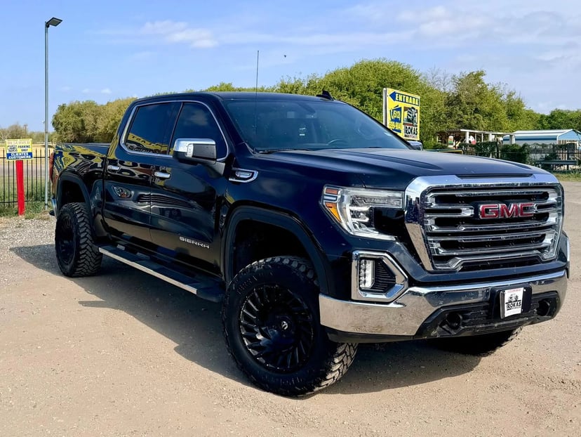 2020 GMC Sierra 1500 - Image 2